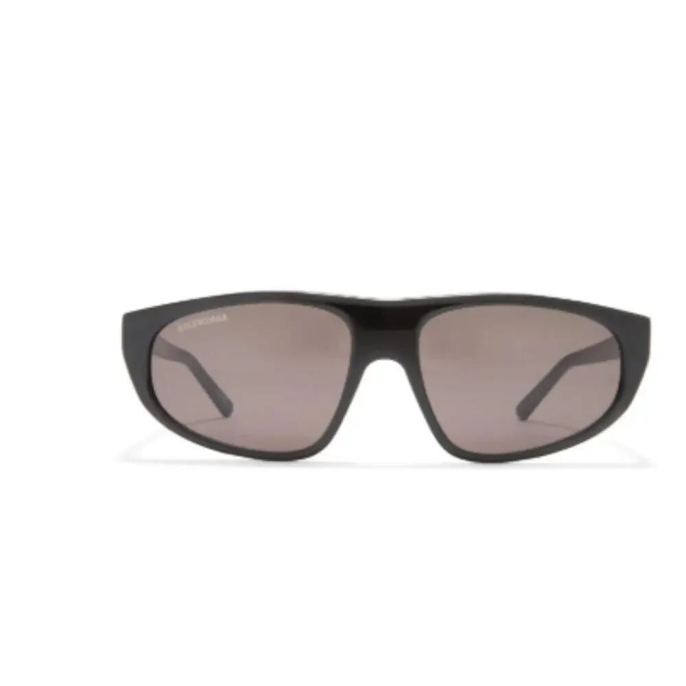 Balenciaga achieve bold